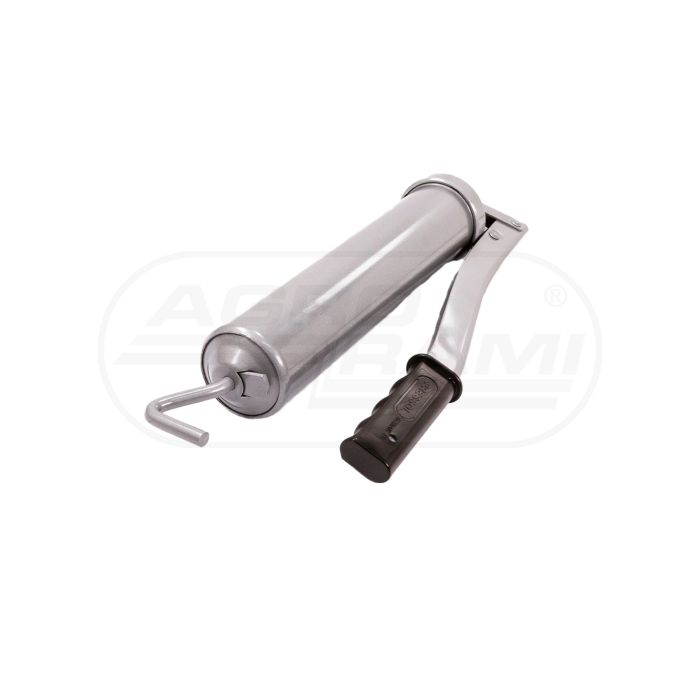 Lubricator with hose 