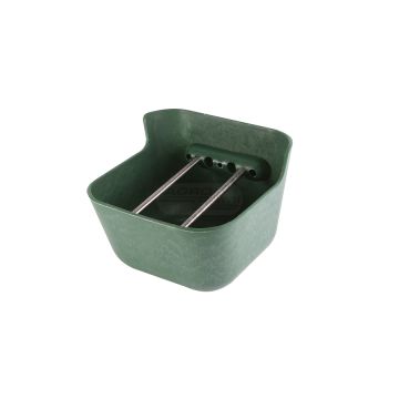 Žlab pro hříbata s ochranným pruhem