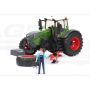Traktor Fendt 1050 Vario s figúrkou mechanika Bruder 04041