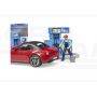 Čerpacia stanica s umyvárkou, autom a figúrkami Bruder 62111